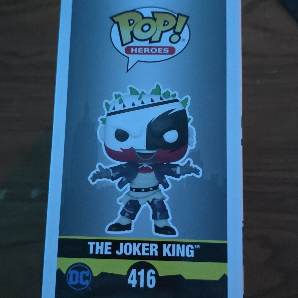 Funko Pop! Heroes The Joker King - Black, Red, White, Green - Picture 2 of 6